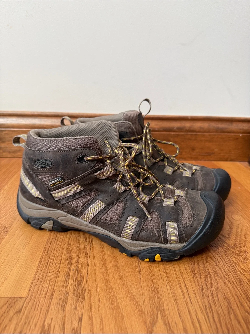 Keen Siskiyou Waterproof Hiking Boots Keen Dry Outdoors Brown Men’s Size 9